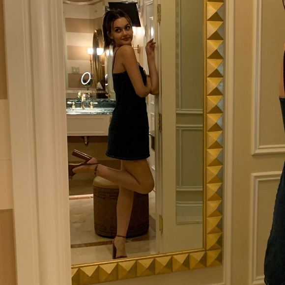 Hi I’m Your Posher: Halana💜 - Picture 2 of 3